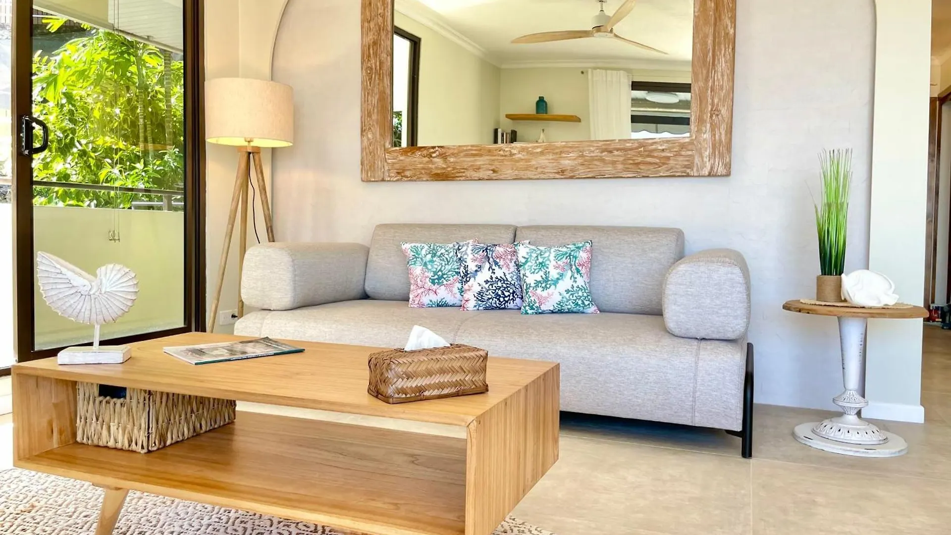 Luxury Eden & Spa - Private Jacuzzi - Sunset Lagoon View - Pool - Wifi Punaauia  French Polynesia