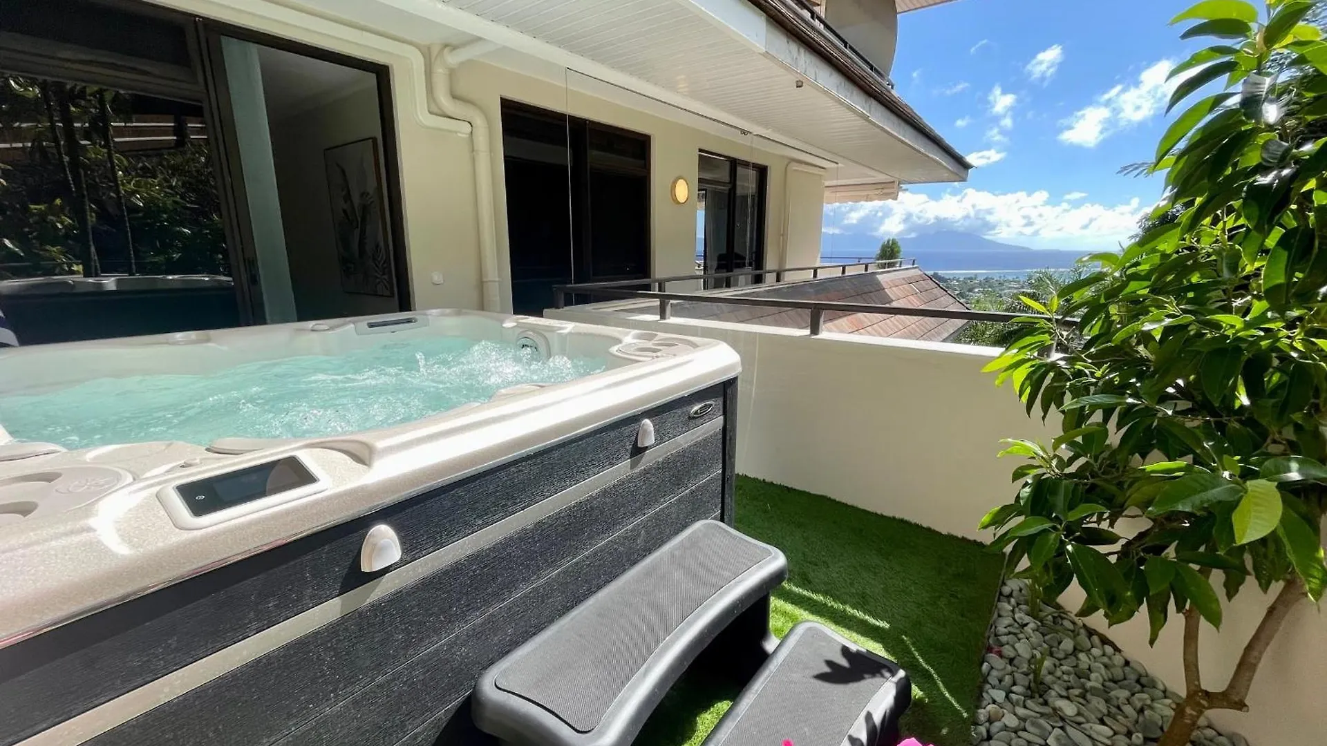 Luxury Eden & Spa - Private Jacuzzi - Sunset Lagoon View - Pool - Wifi Punaauia  0*, Punaauia (Tahiti) French Polynesia