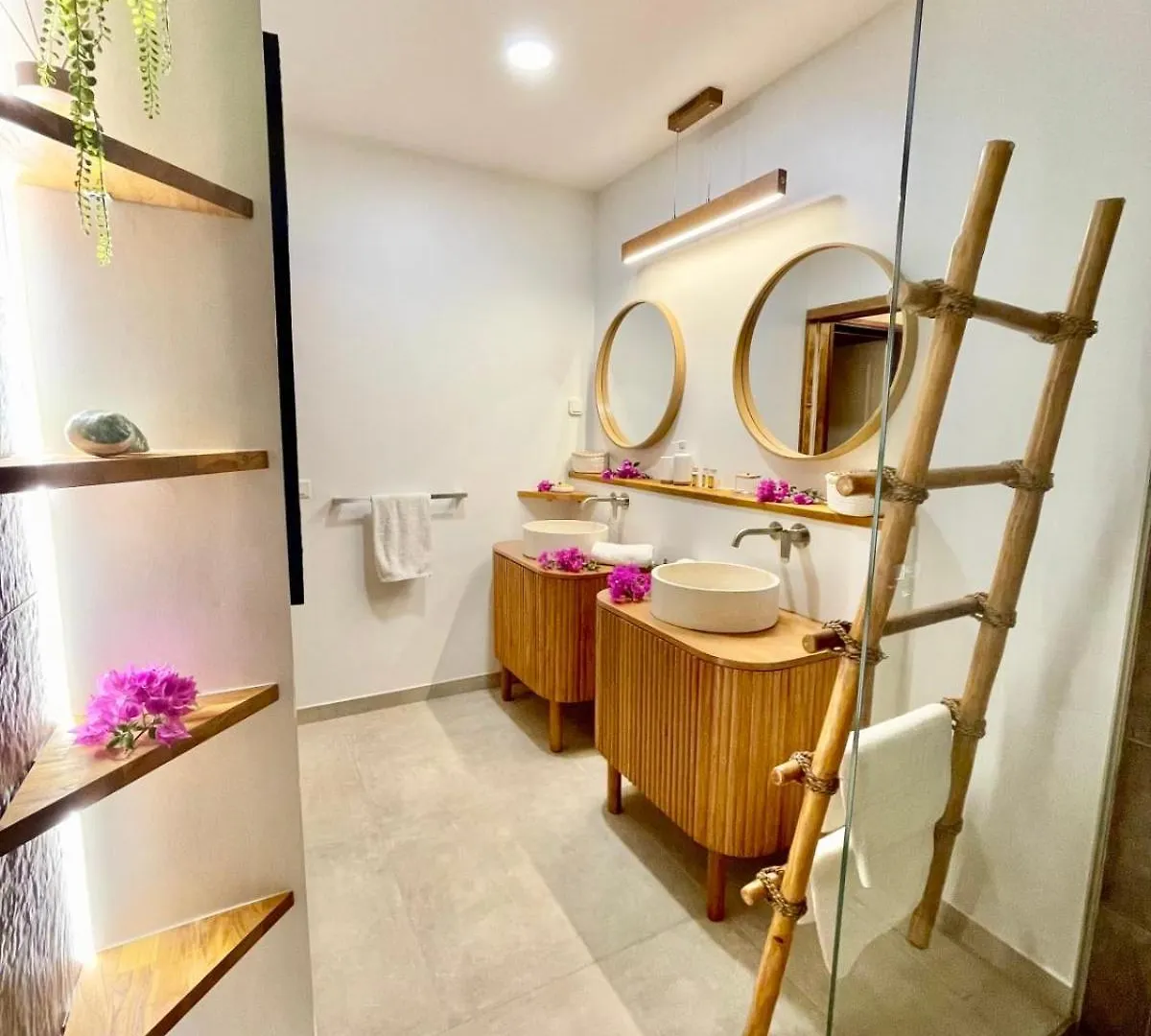 Luxury Eden & Spa - Private Jacuzzi - Sunset Lagoon View - Pool - Wifi Punaauia  Holiday home