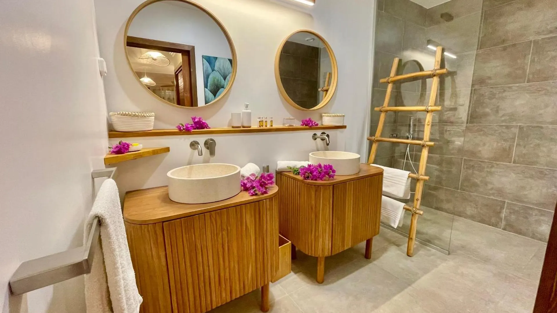 Holiday home Luxury Eden & Spa - Private Jacuzzi - Sunset Lagoon View - Pool - Wifi Punaauia
