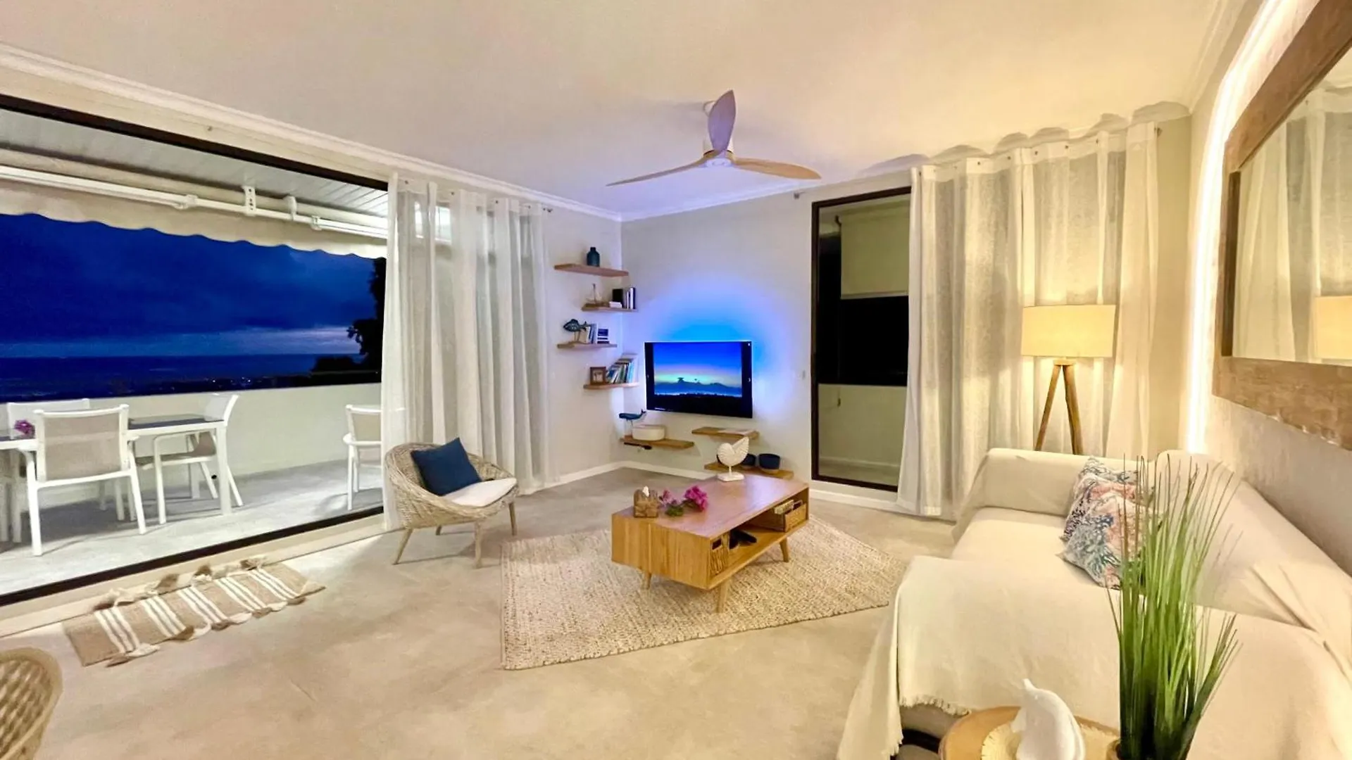 Luxury Eden & Spa - Private Jacuzzi - Sunset Lagoon View - Pool - Wifi Punaauia  0*, Punaauia (Tahiti) French Polynesia